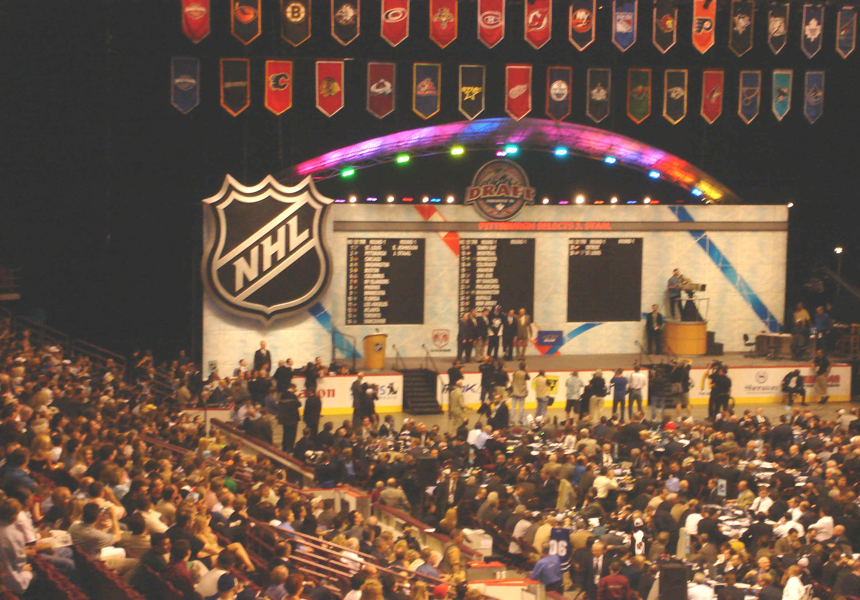 Pittsburgh takes Staal.JPG (2939797 bytes)